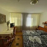 Pension 4 Bett Zimmer 1
