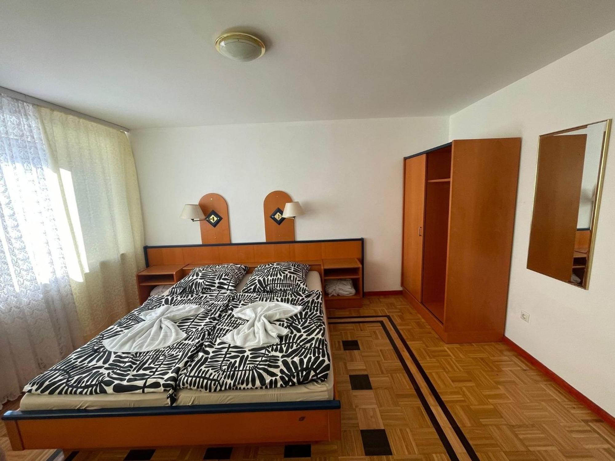 4 Bett Zimmer 1 Nuremberg